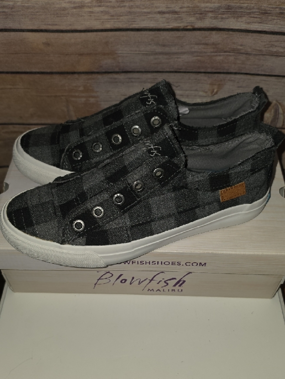 Blowfish Malibu Play Sneakers - Picture 3 of 5